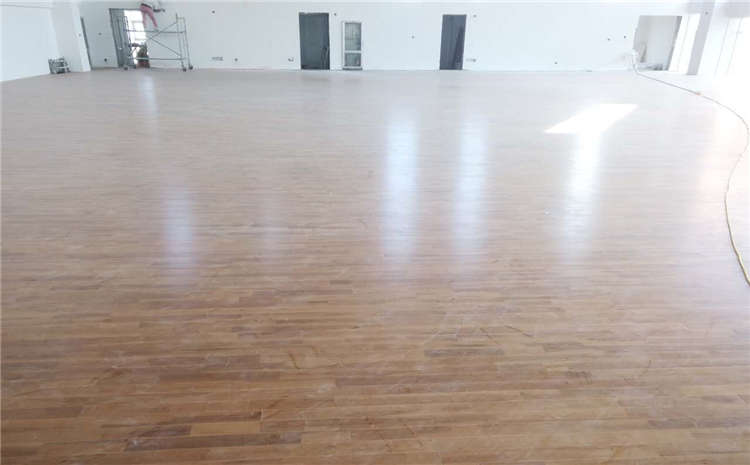 學校運動籃球地板翻新施工